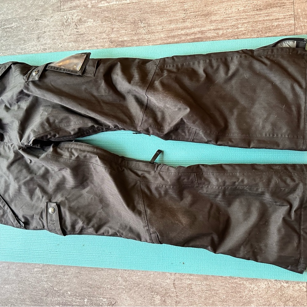 Women’s Burton snow pants